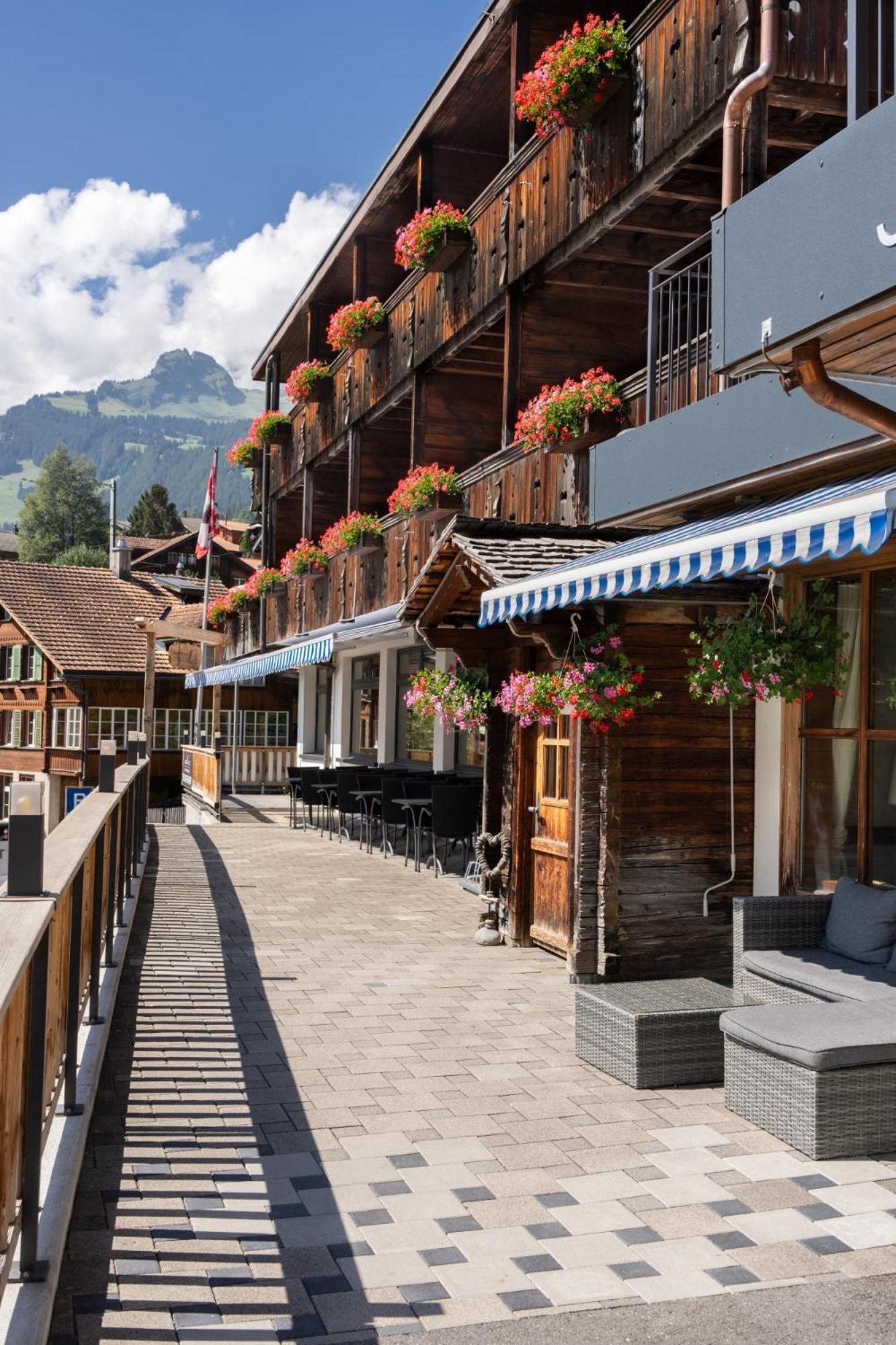Jungfrau Lodge, Swiss Mountain Hotel Grindelwald Exterior photo