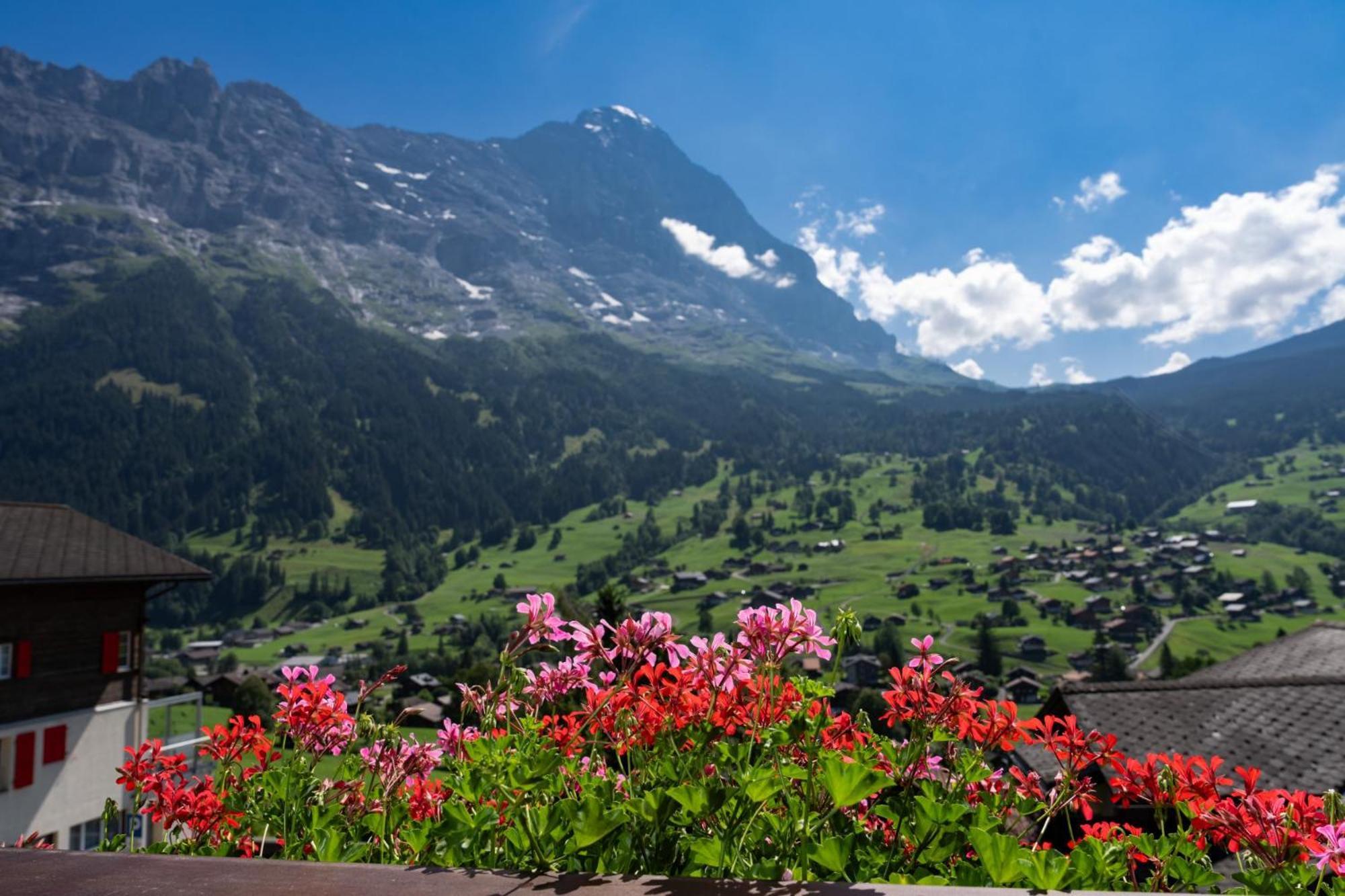 Jungfrau Lodge, Swiss Mountain Hotel Grindelwald Exterior photo